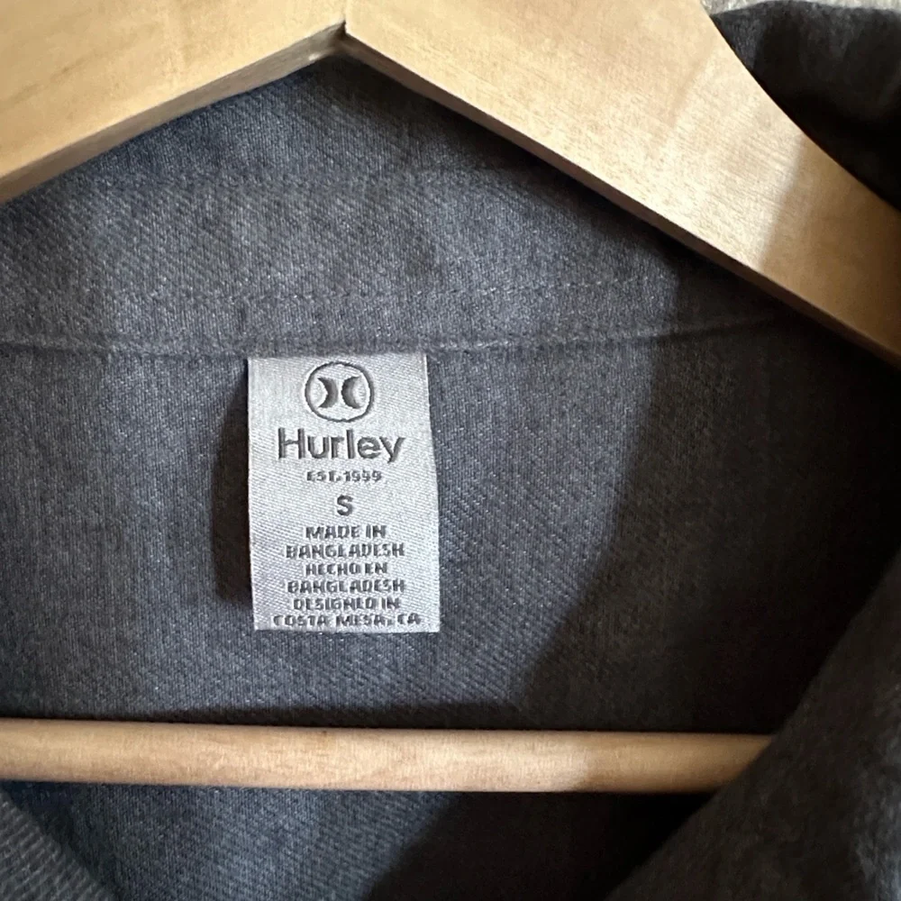 Hurley Men's Brushed Flannel Long Sleeve Button Up Shirt - Picture 3 of 6